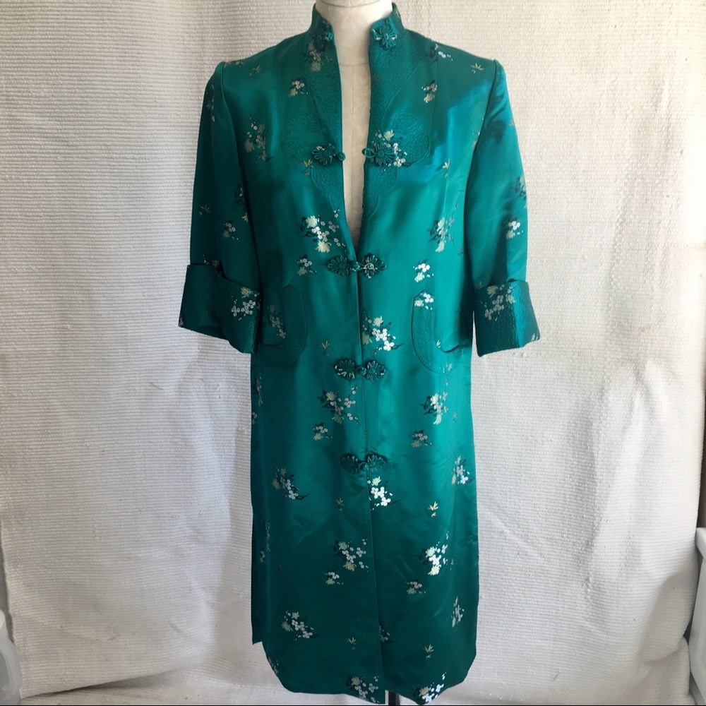 Vintage S Kimono Embroidered Satin Coat from China - Picture 3 of 8